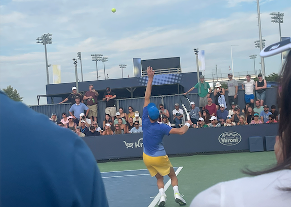 Jannik Sinner serving