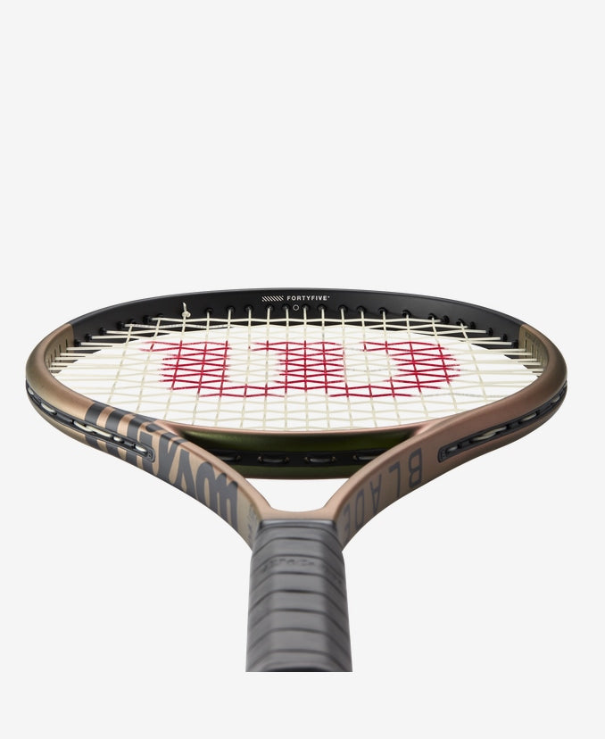 Wilson Blade 104 V8 Tennis Racket