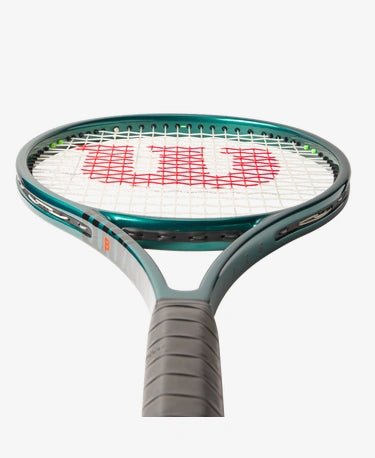 Wilson Blade PRO 98 (18x20) V9 Tennis Racket - Racquet Point